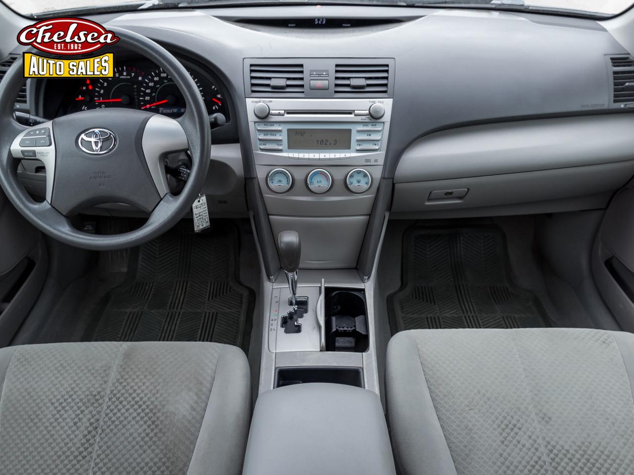 2009 Toyota Camry CE 5-Spd AT Photo