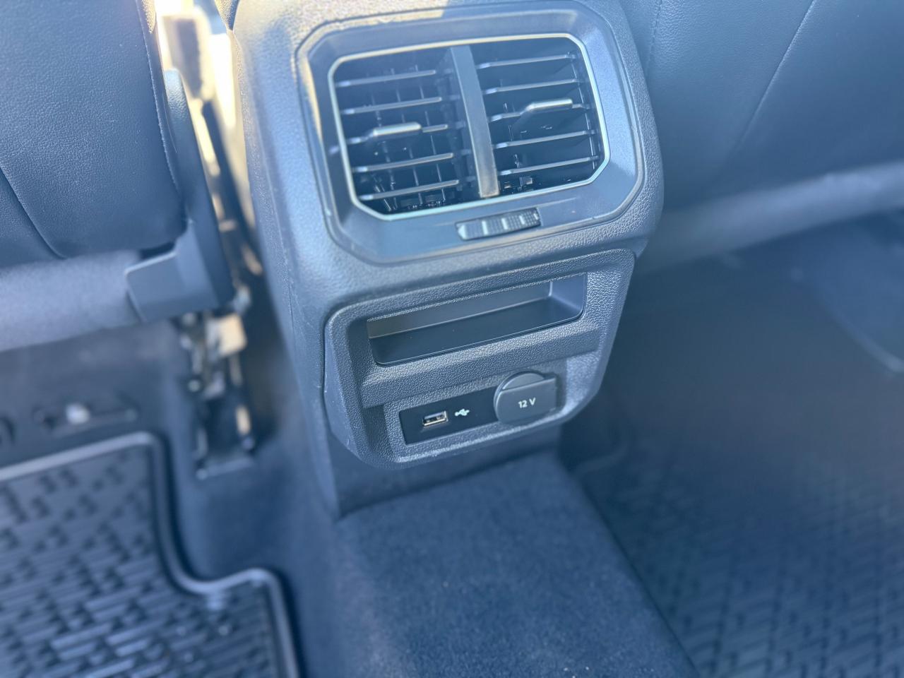 2018 Volkswagen Tiguan Highline 4MOTION/BSM/NAVI/PANO/REMOTE/360 CAMERA Photo