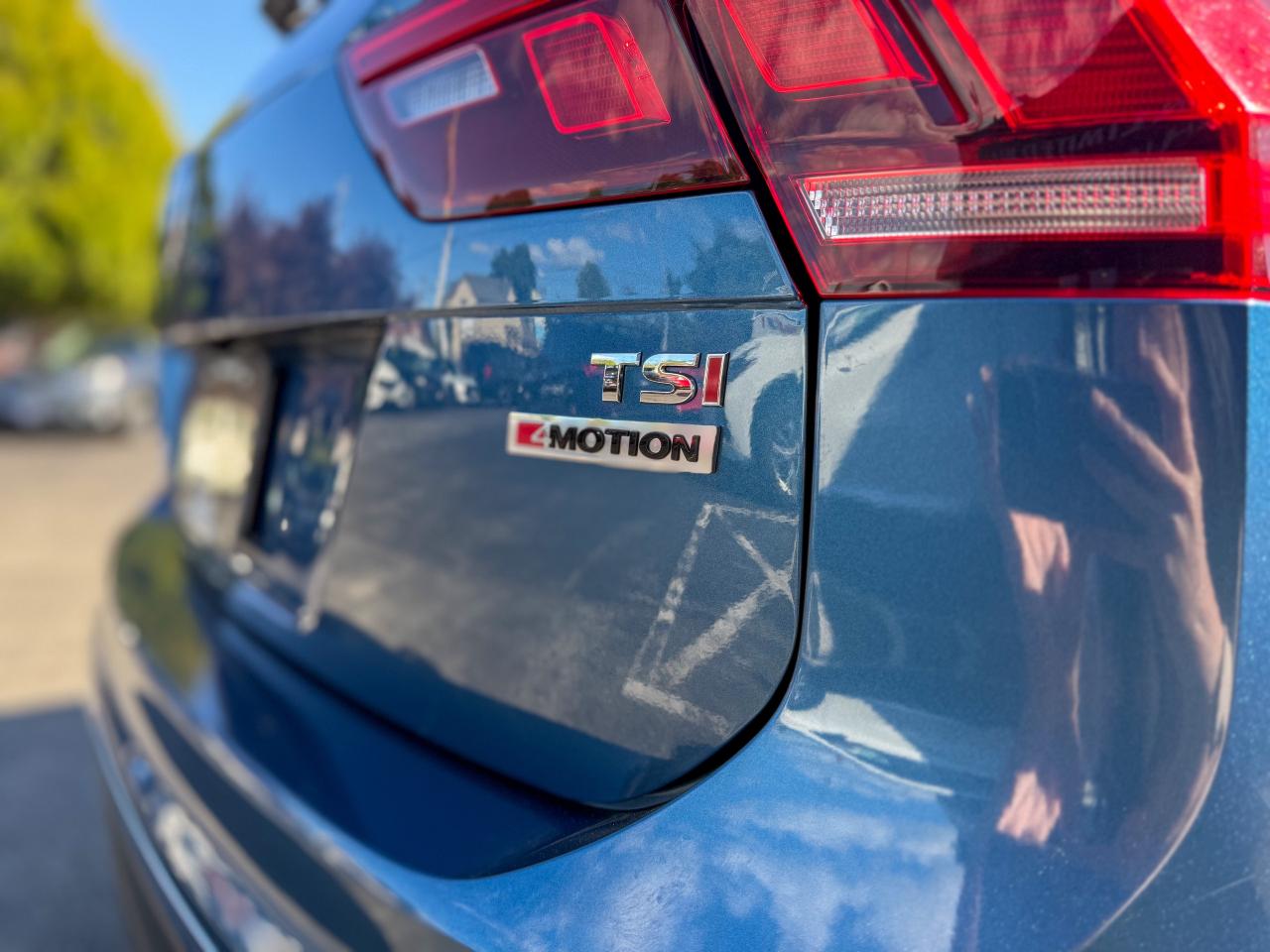 2018 Volkswagen Tiguan Highline 4MOTION/BSM/NAVI/PANO/REMOTE/360 CAMERA Photo