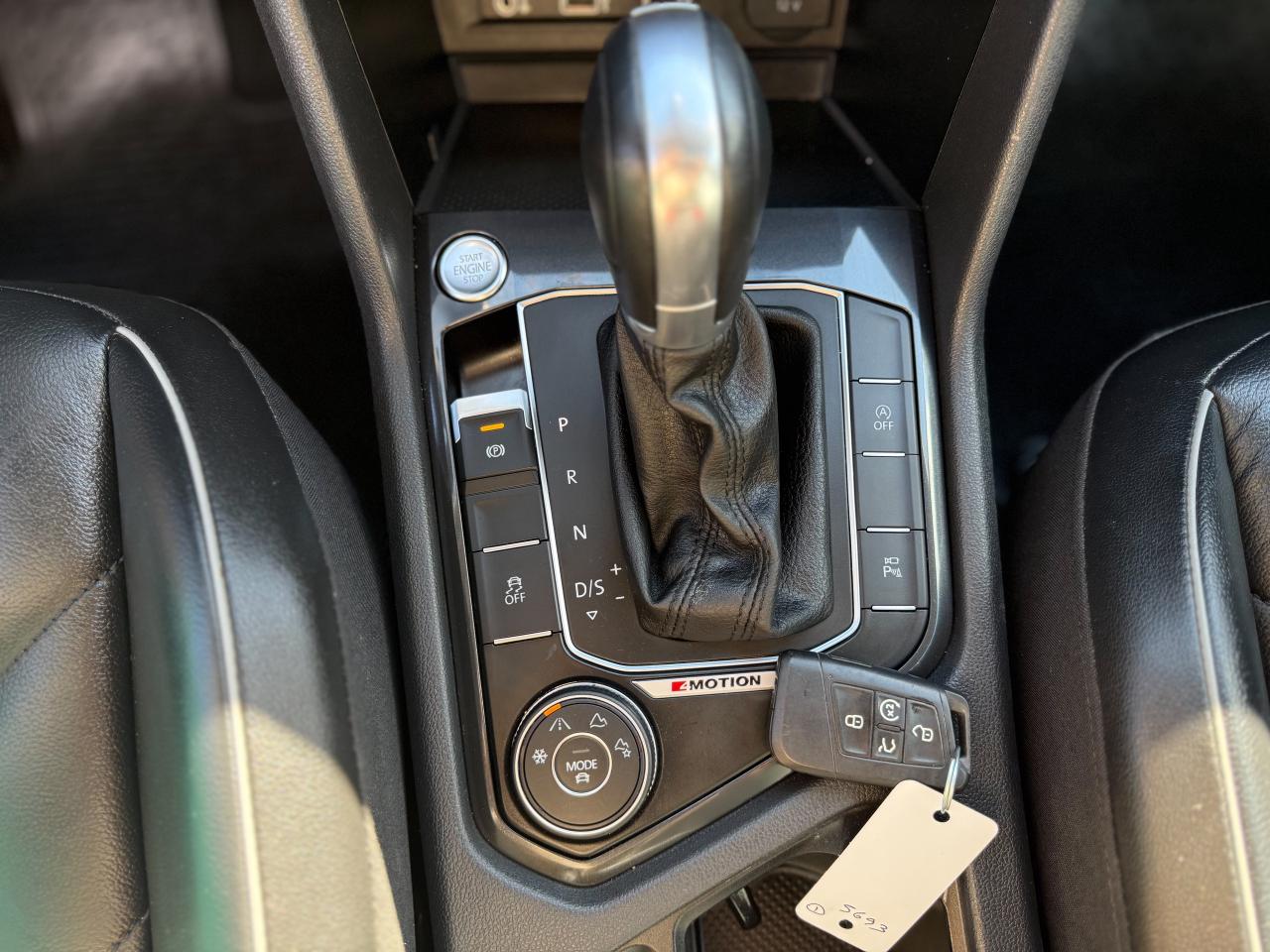 2018 Volkswagen Tiguan Highline 4MOTION/BSM/NAVI/PANO/REMOTE/360 CAMERA Photo