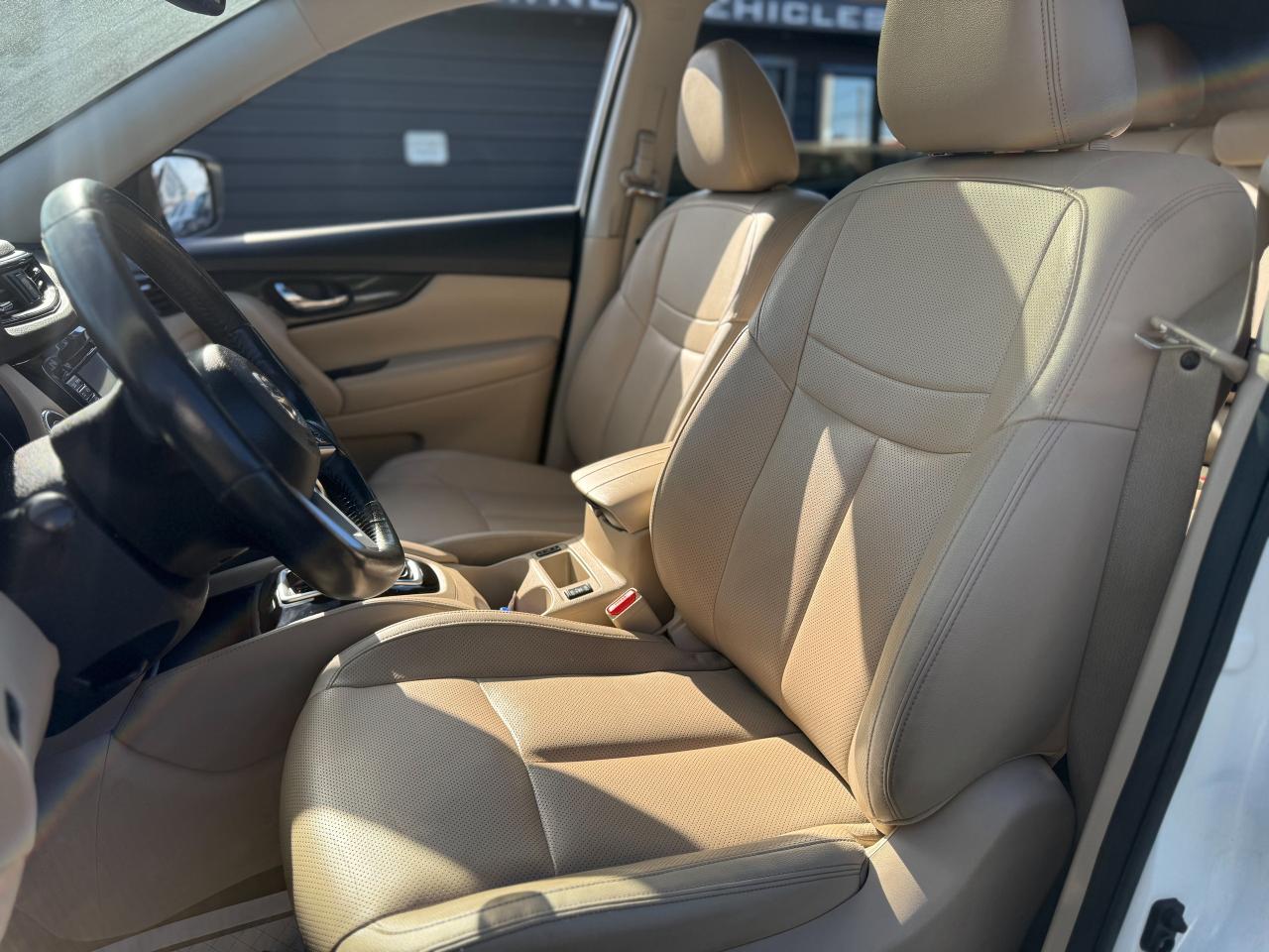 2017 Nissan Rogue SL-Platinum/NAVI/ROOF/BSM/360 CAMERA/1 OWNER/AWD Photo