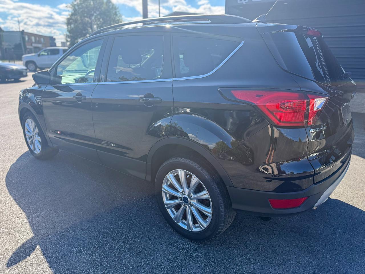 2019 Ford Escape SEL/LOW KM/NAVI/CAMERA/ROOF/REMOTE/NO ACCIDENTS Photo