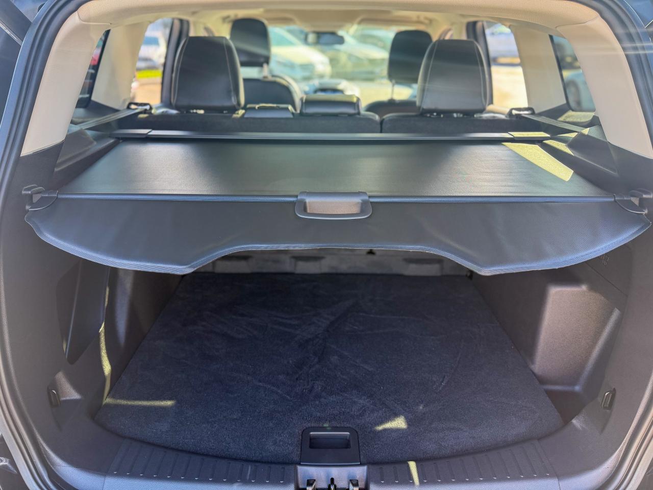 2019 Ford Escape SEL/LOW KM/NAVI/CAMERA/ROOF/REMOTE/NO ACCIDENTS Photo