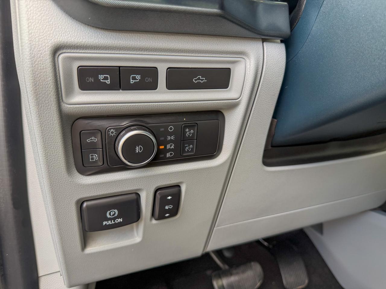 2022 Ford F-150 Limited-Hybrid/SUERCREW/NAVI/BSM/CAMERA/REMOTE Photo