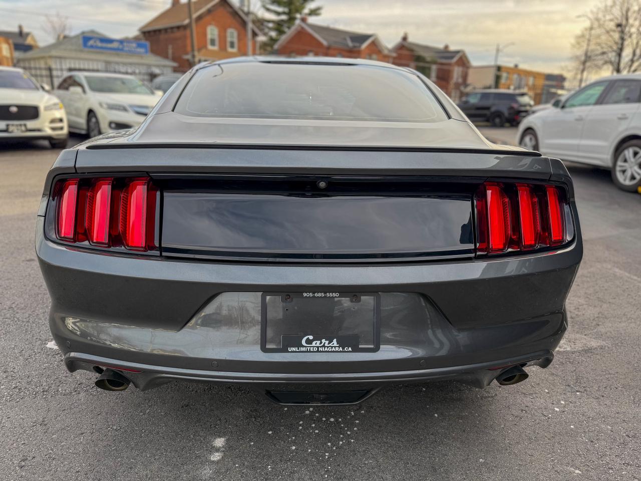 2015 Ford Mustang Fastback   NAVI   REMOTE   NO ACCIDENTS   3.7L Photo
