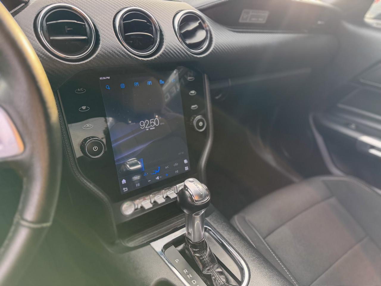 2015 Ford Mustang Fastback   NAVI   REMOTE   NO ACCIDENTS   3.7L Photo