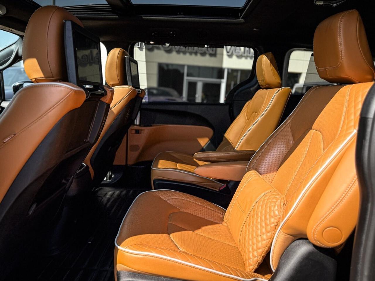 2023 Chrysler Pacifica Hybrid Pinnacle   DUAL VIDEO SCREENS   360 CAM   ADAPTIVE Photo