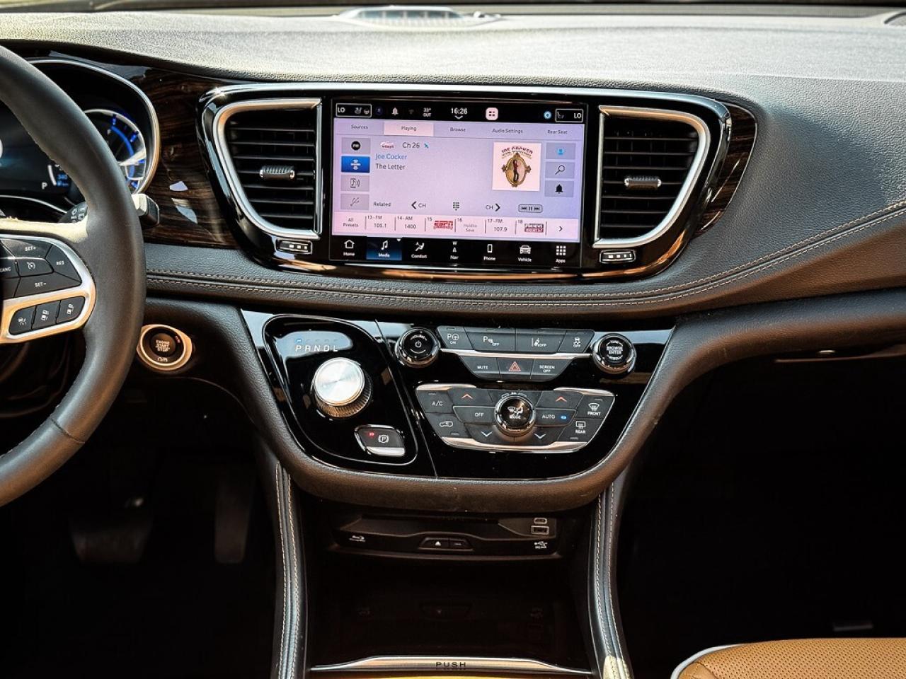 2023 Chrysler Pacifica Hybrid Pinnacle   DUAL VIDEO SCREENS   360 CAM   ADAPTIVE Photo