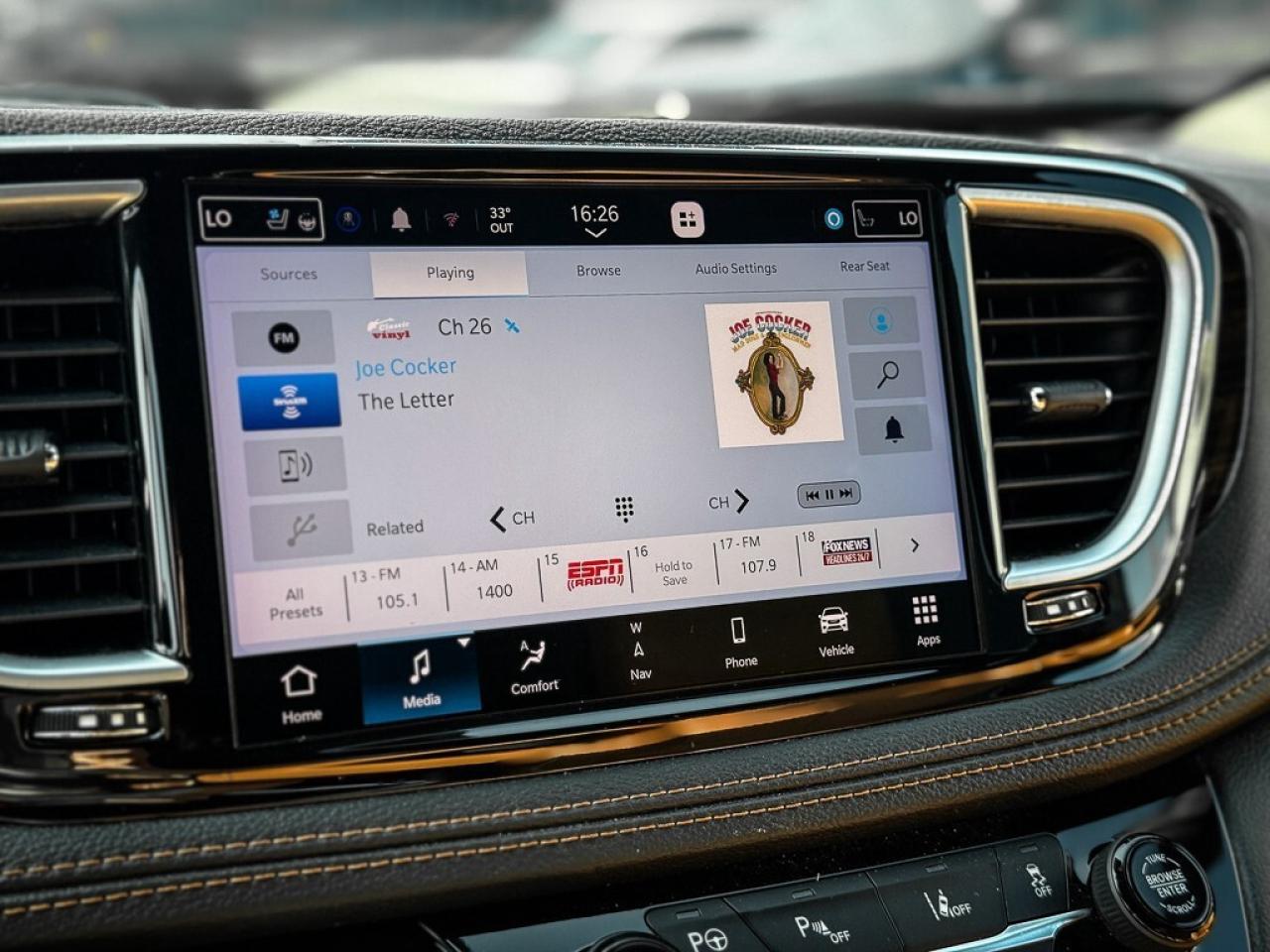 2023 Chrysler Pacifica Hybrid Pinnacle   DUAL VIDEO SCREENS   360 CAM   ADAPTIVE Photo