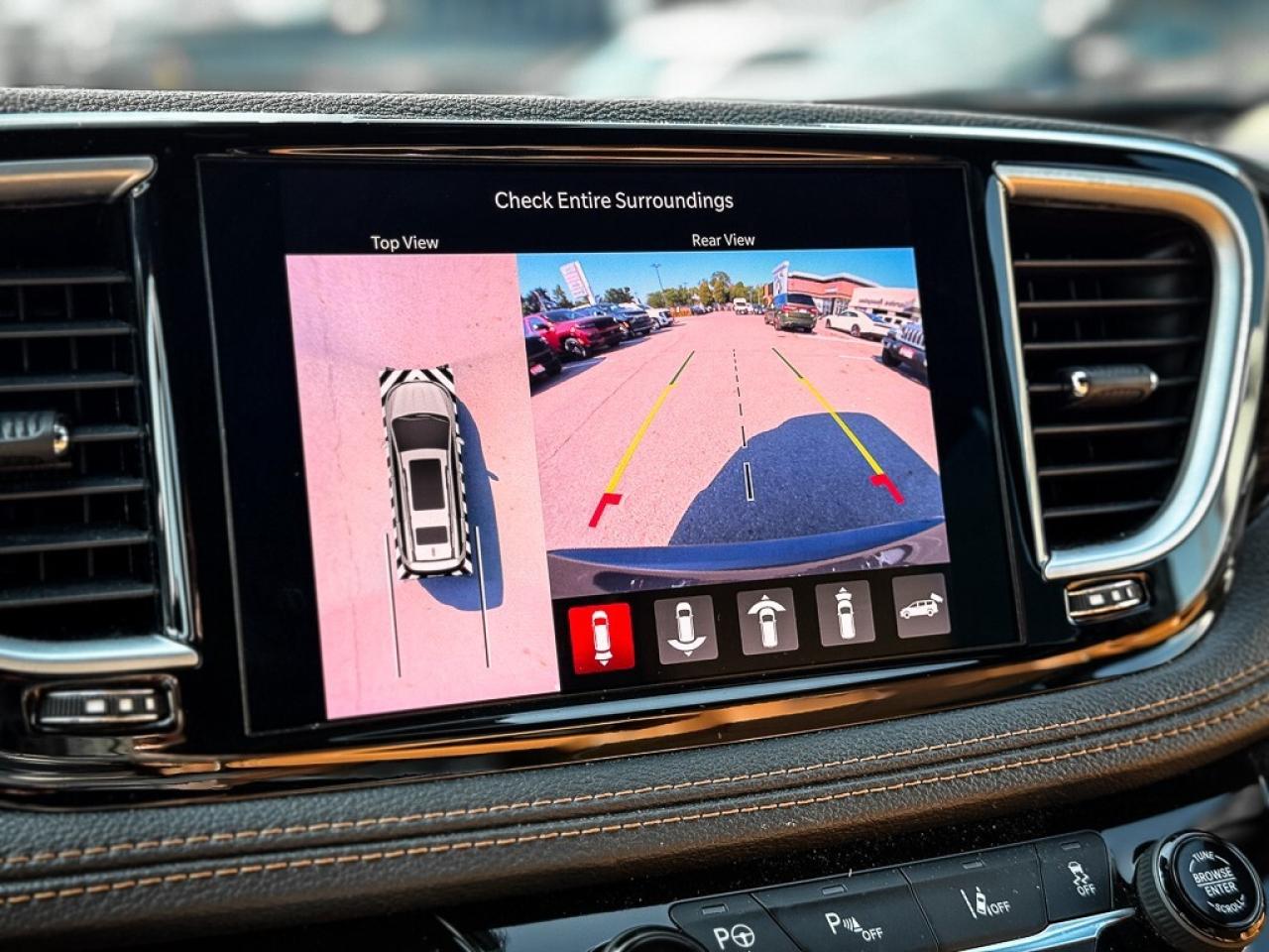 2023 Chrysler Pacifica Hybrid Pinnacle   DUAL VIDEO SCREENS   360 CAM   ADAPTIVE Photo