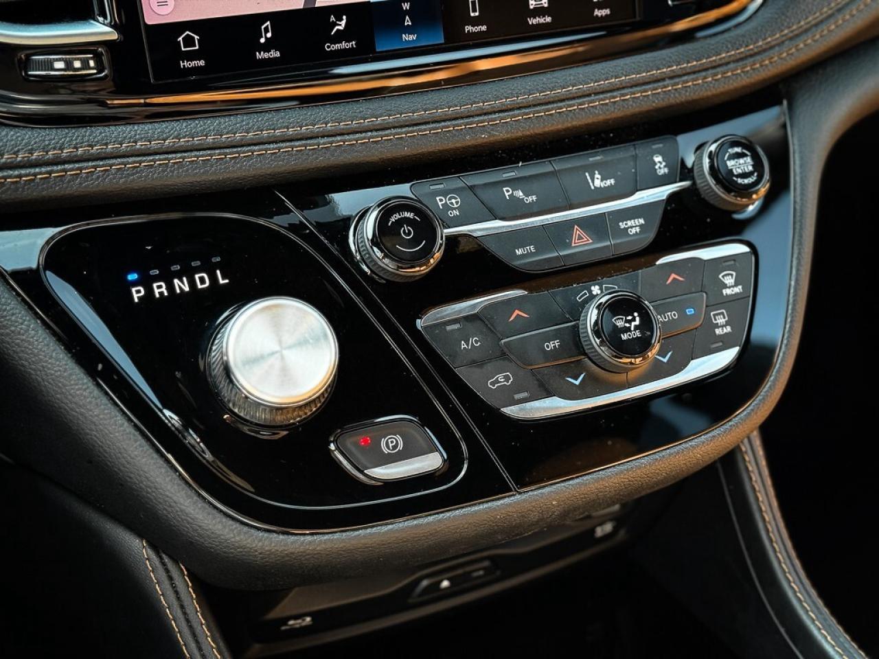 2023 Chrysler Pacifica Hybrid Pinnacle   DUAL VIDEO SCREENS   360 CAM   ADAPTIVE Photo