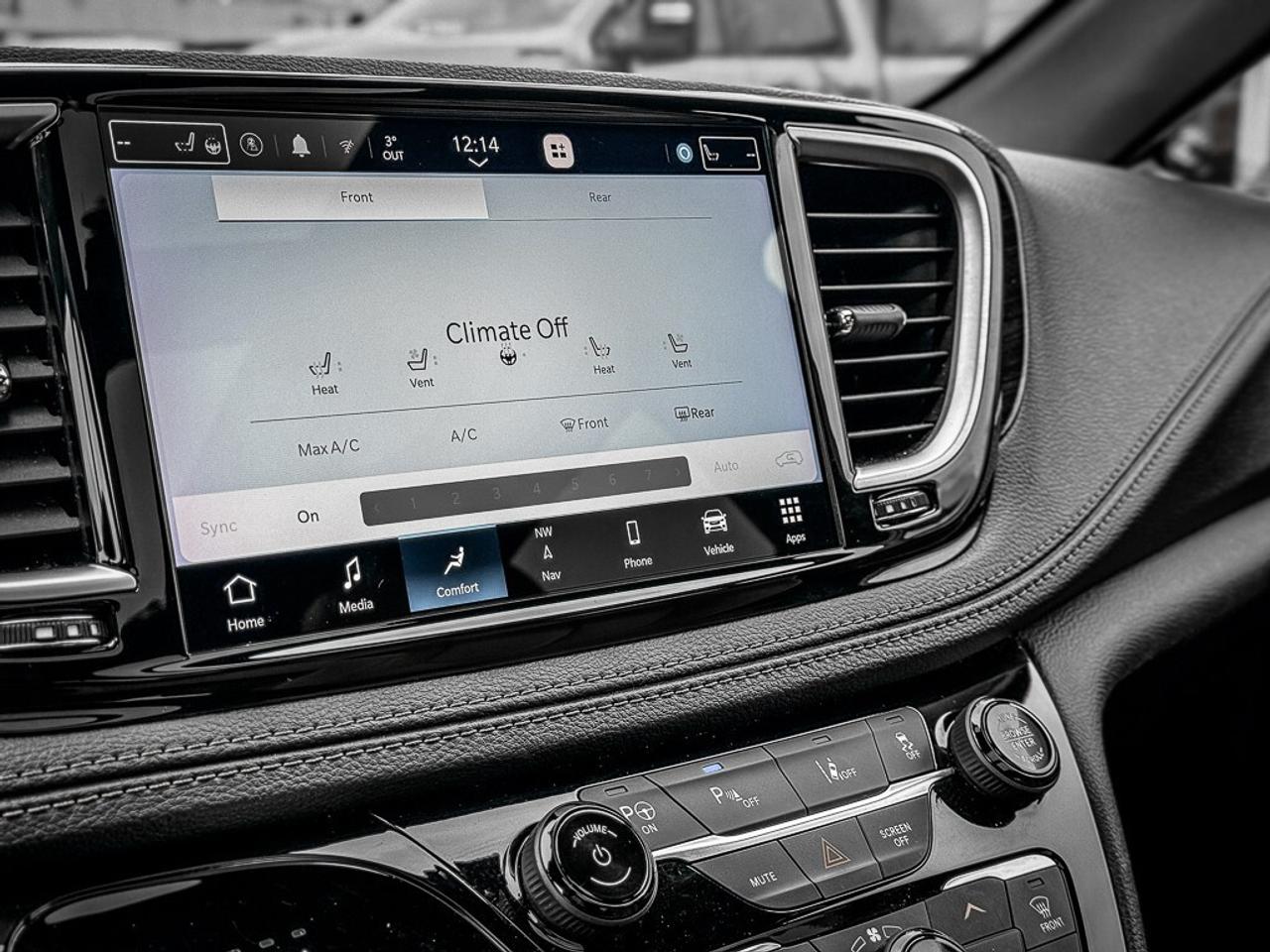 2023 Chrysler Pacifica Hybrid Pinnacle   DUAL VIDEO SCREENS   360 CAM   ADAPTIVE Photo