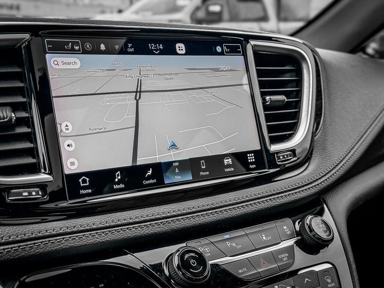 2023 Chrysler Pacifica Hybrid Pinnacle   DUAL VIDEO SCREENS   360 CAM   ADAPTIVE Photo