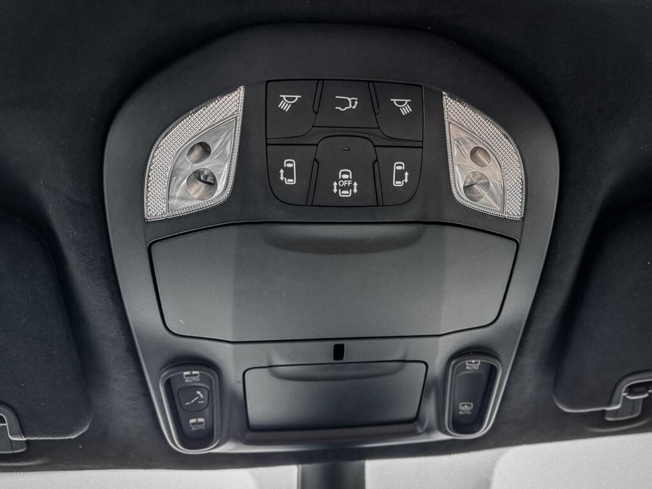 2023 Chrysler Pacifica Hybrid Pinnacle   DUAL VIDEO SCREENS   360 CAM   ADAPTIVE Photo