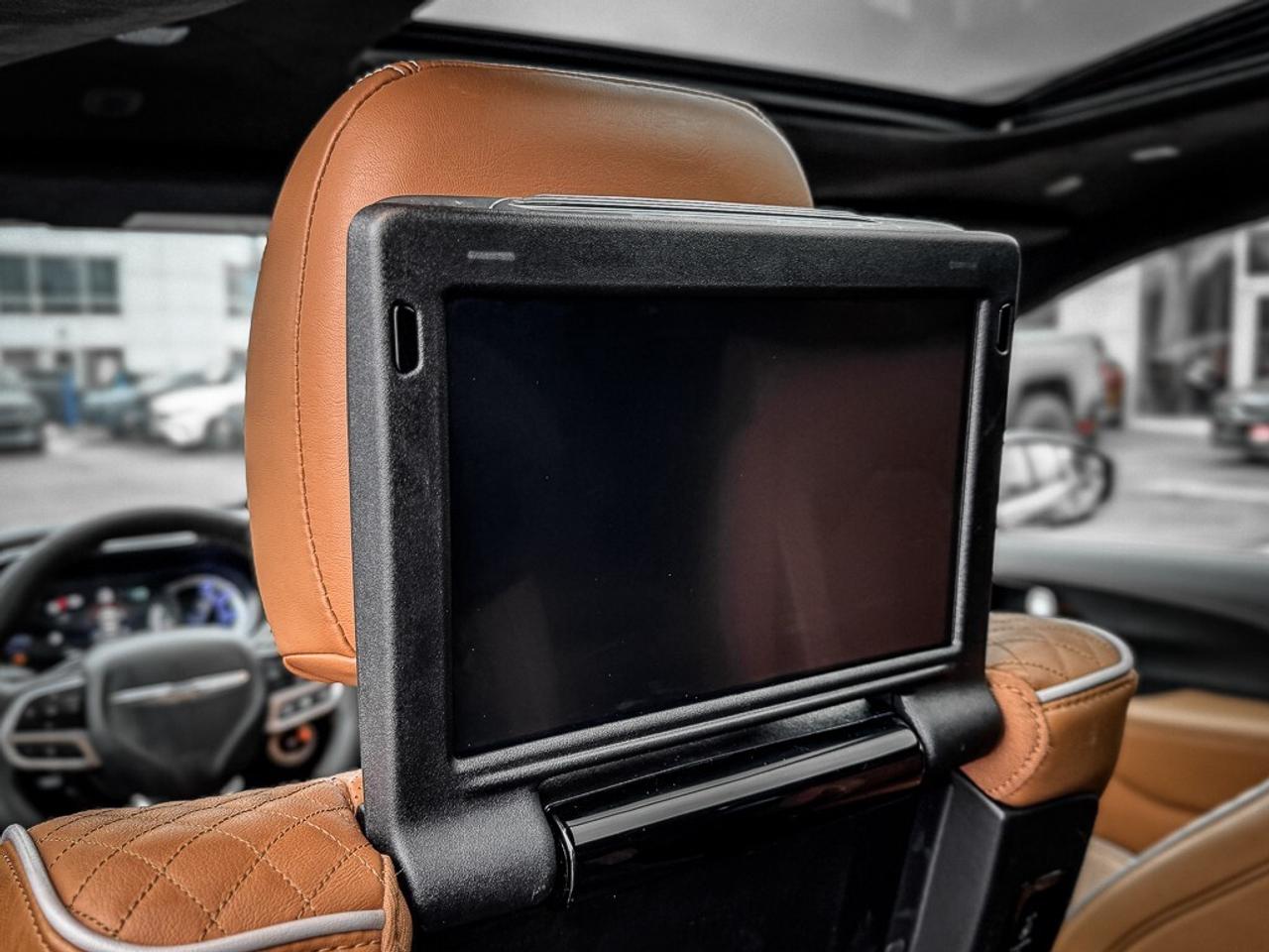 2023 Chrysler Pacifica Hybrid Pinnacle   DUAL VIDEO SCREENS   360 CAM   ADAPTIVE Photo