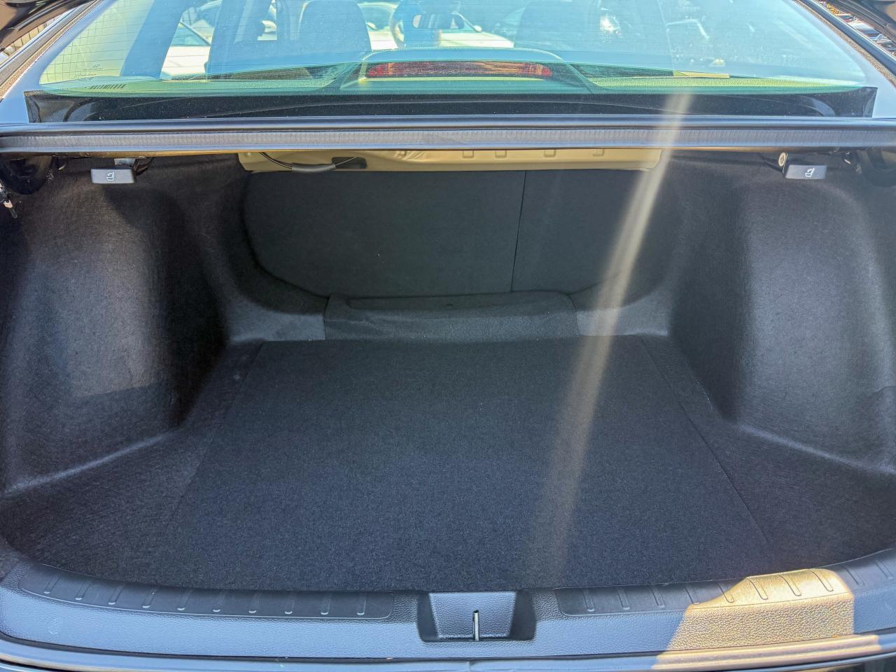 2022 Honda Civic Sedan LX/LOW KM/BSM/REMOTE/ACC/LDA/2L/PUSH START BUTTON Photo