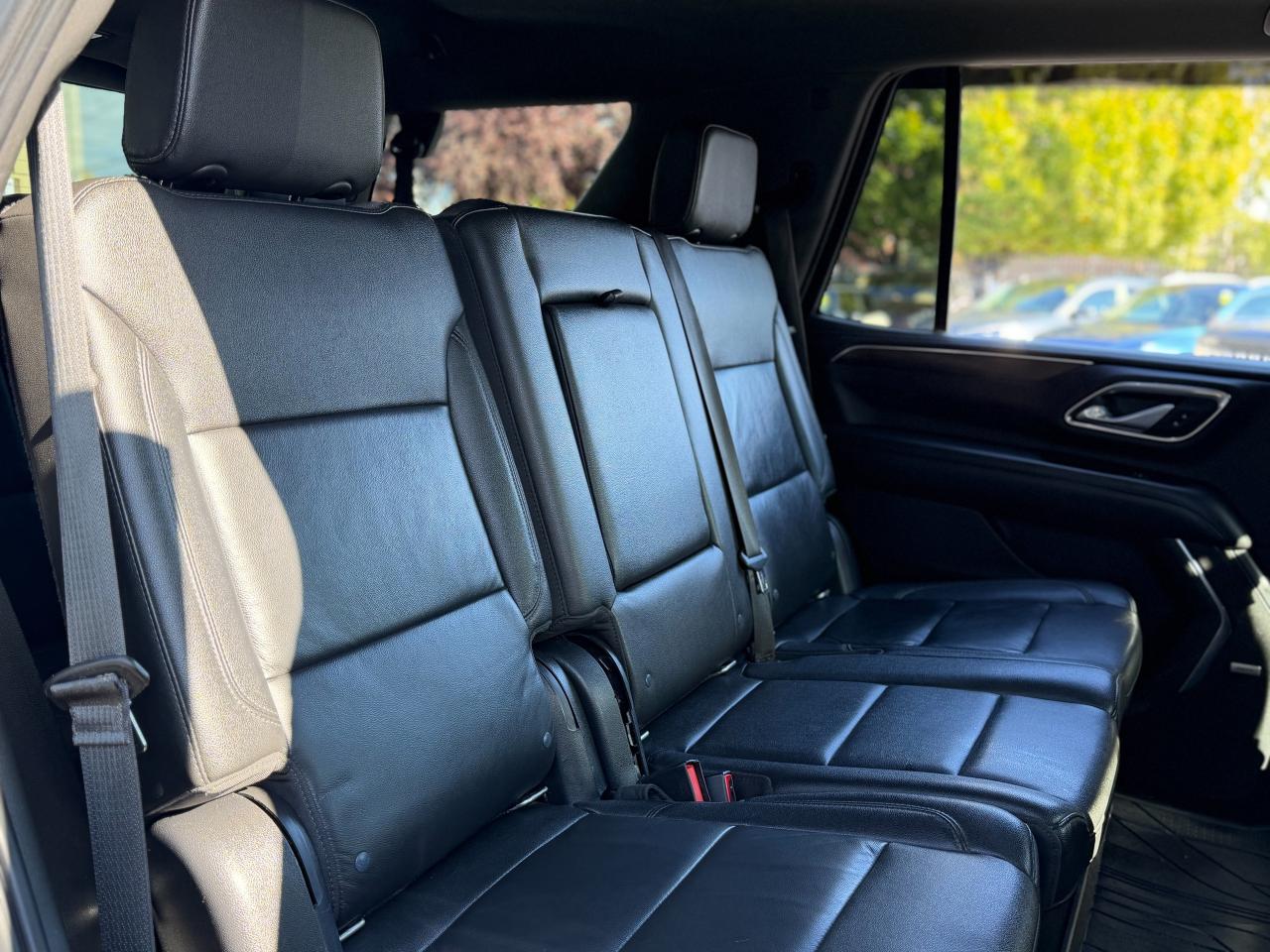 2021 Chevrolet Tahoe Z71/4X4/NAVI/8 PASS/CAMERA/REMOTE/2 DVDS/ 5.3L Photo