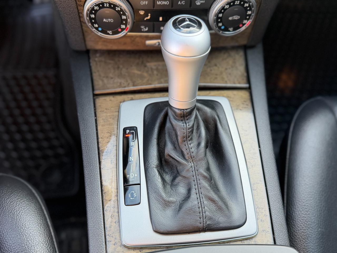 2011 Mercedes-Benz C-Class C300-4MATIC/LOW KM/NAVI/ROOF/NO ACCIDENTS/3.0L Photo