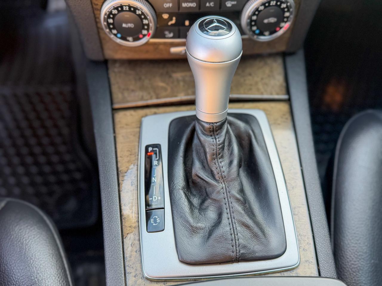 2011 Mercedes-Benz C-Class C300-4MATIC/LOW KM/NAVI/ROOF/NO ACCIDENTS/3.0L Photo