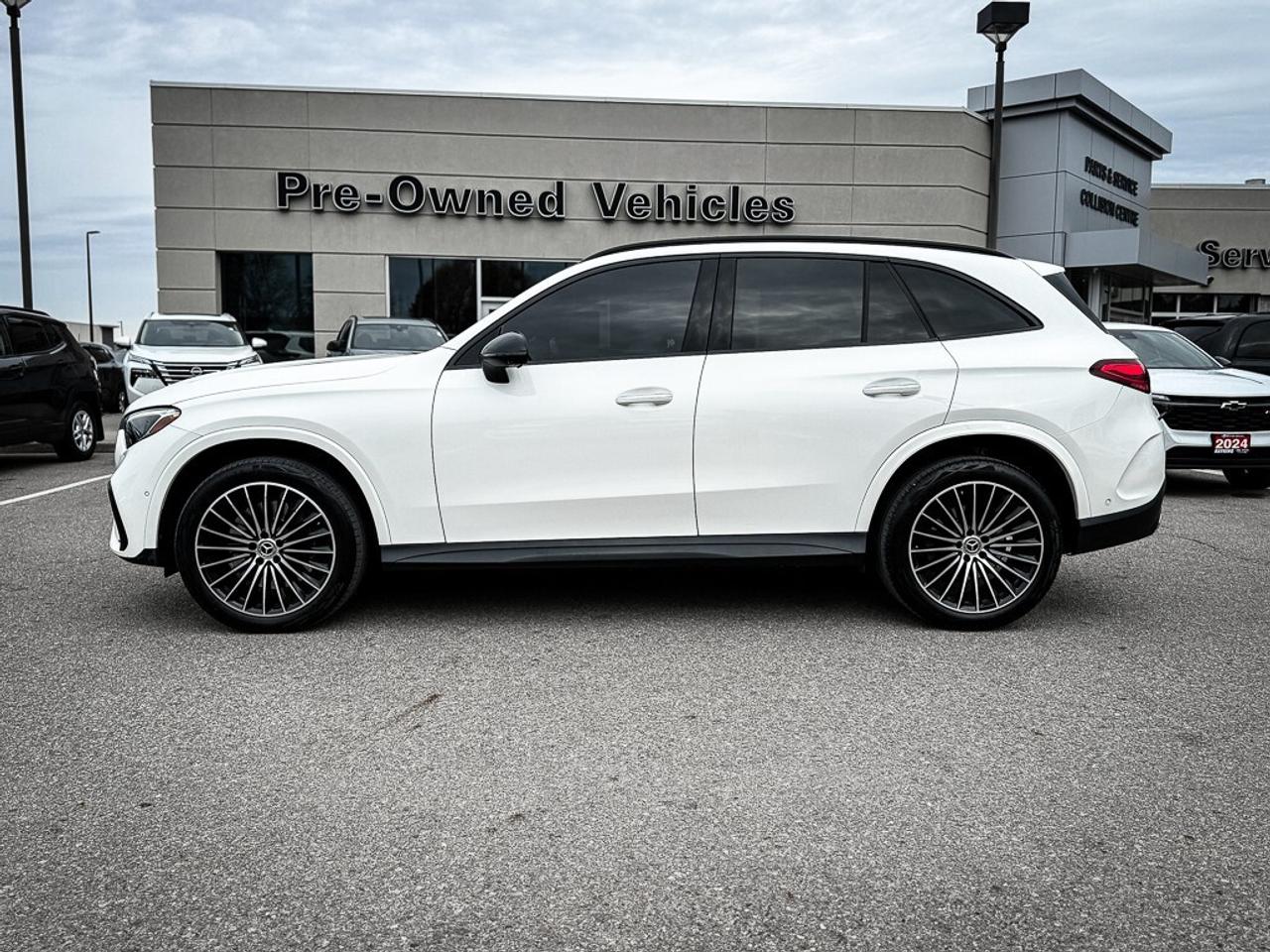 2024 Mercedes-Benz GLC300 AWD   360 CAM   HEATED SEATS   PANO ROOF   20-IN Photo