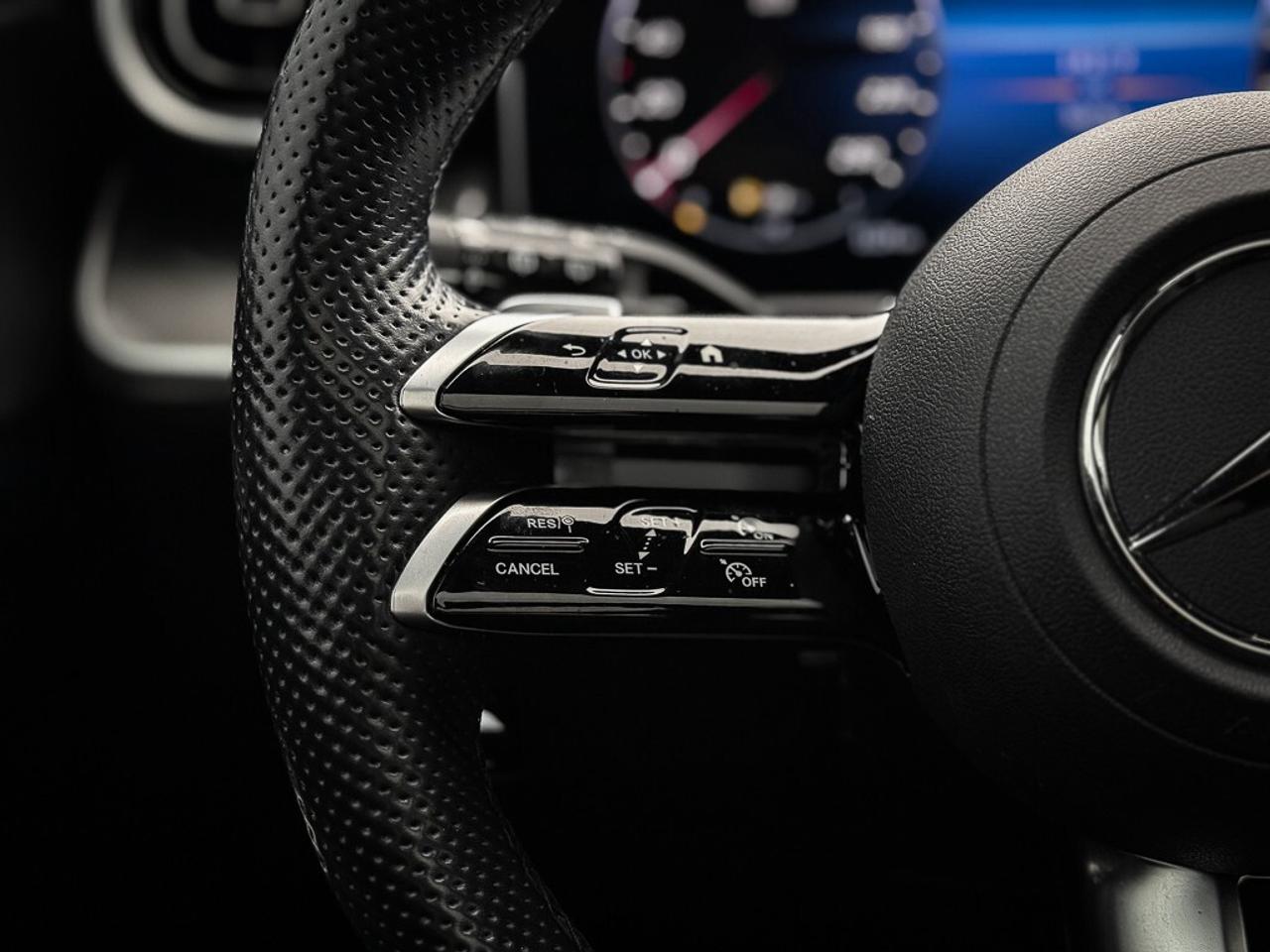 2024 Mercedes-Benz GLC300 AWD   360 CAM   HEATED SEATS   PANO ROOF   20-IN Photo