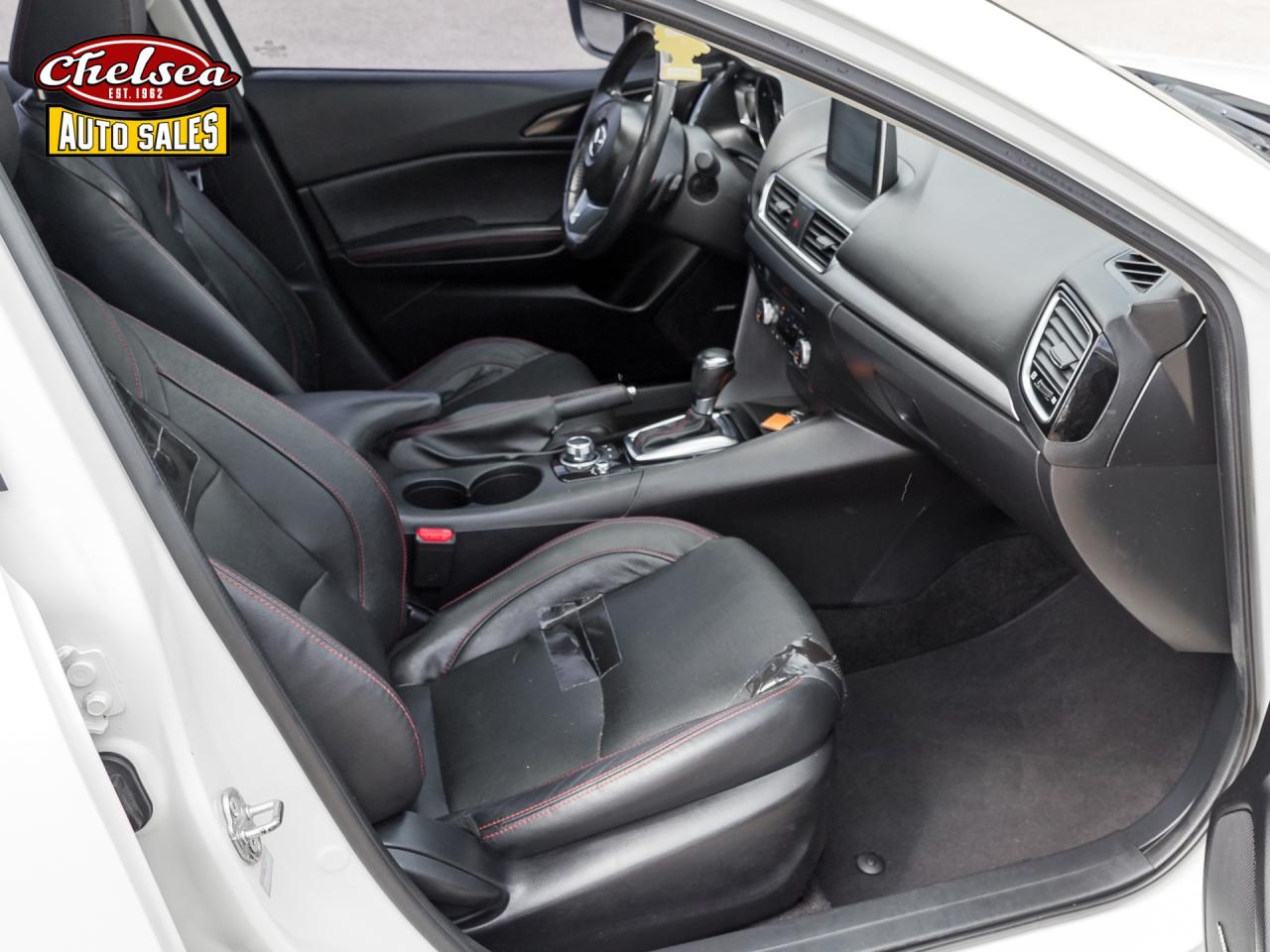 2016 Mazda MAZDA3 s Grand Touring AT 5-Door Photo