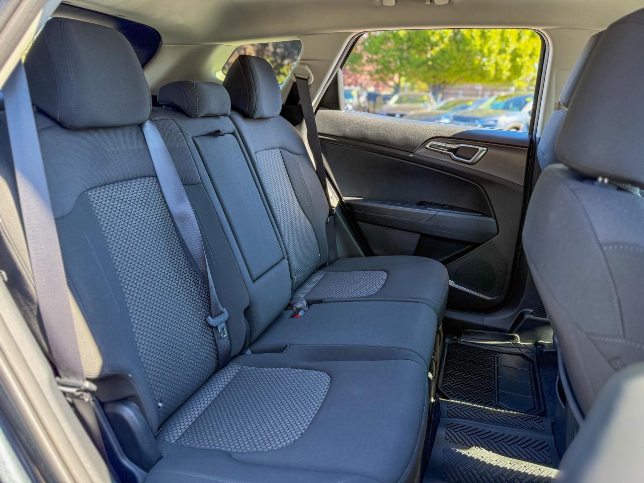 2024 Kia Sportage LX/AWD/1 OWNER/CAMERA/ACC/LDA/2.5L/NO ACCIDENTS Photo