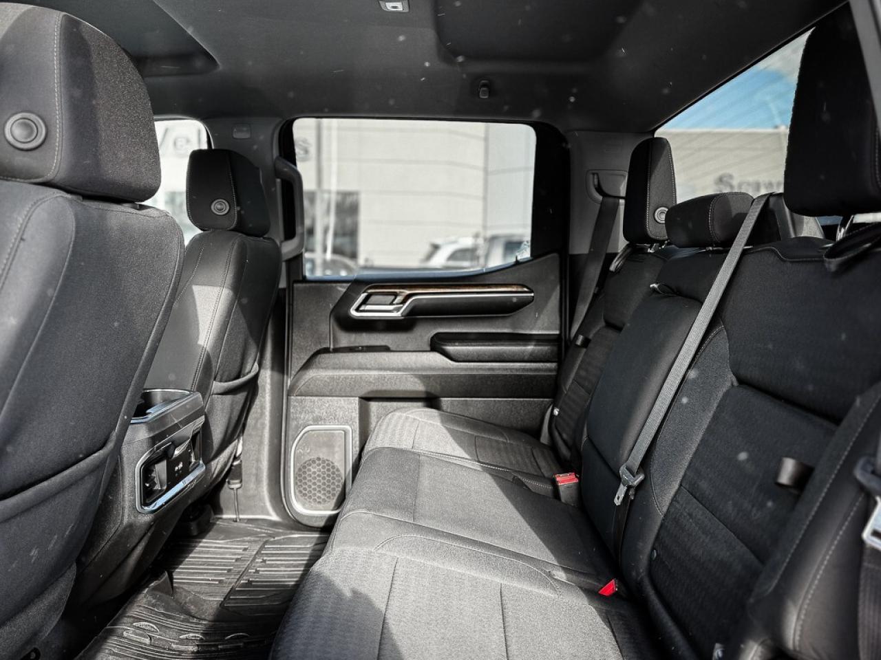 2023 GMC Sierra 1500 Elevation   CREW   ELEVATION BLACK PKG   X31 OFF R Photo