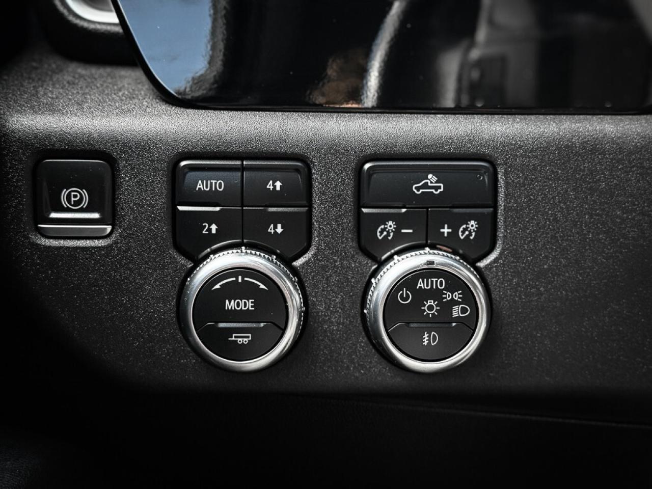 2023 GMC Sierra 1500 Elevation   CREW   ELEVATION BLACK PKG   X31 OFF R Photo