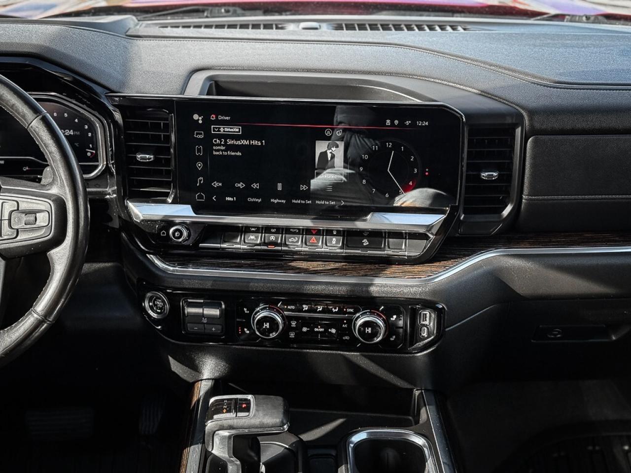 2023 GMC Sierra 1500 Elevation   CREW   ELEVATION BLACK PKG   X31 OFF R Photo