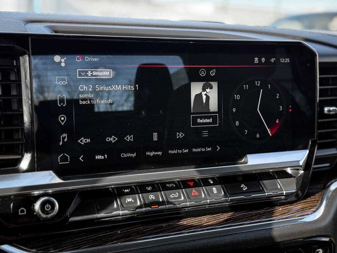 2023 GMC Sierra 1500 Elevation   CREW   ELEVATION BLACK PKG   X31 OFF R Photo