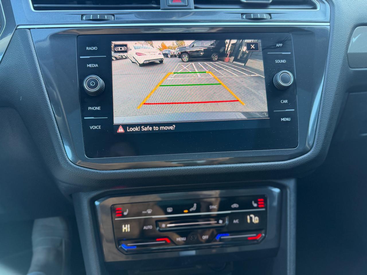 2024 Volkswagen Tiguan Comfortline/4MOTION/PANO/REMOTE/CAMERA/BSM/ACC Photo