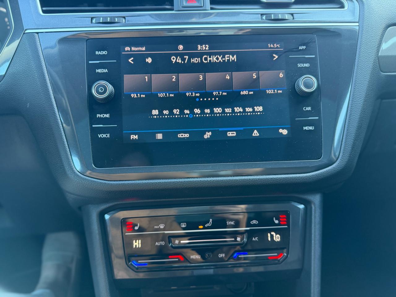 2024 Volkswagen Tiguan Comfortline/4MOTION/PANO/REMOTE/CAMERA/BSM/ACC Photo