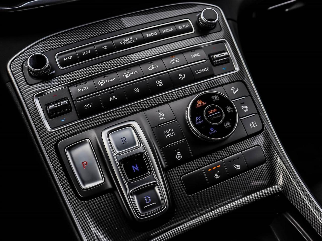 2023 Hyundai Santa Fe Preferred Package, blind spot, Backup Camera Photo