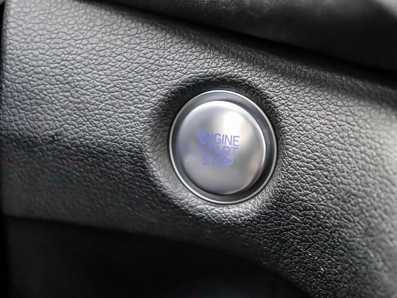 2023 Hyundai Santa Fe Preferred Package, blind spot, Backup Camera Photo