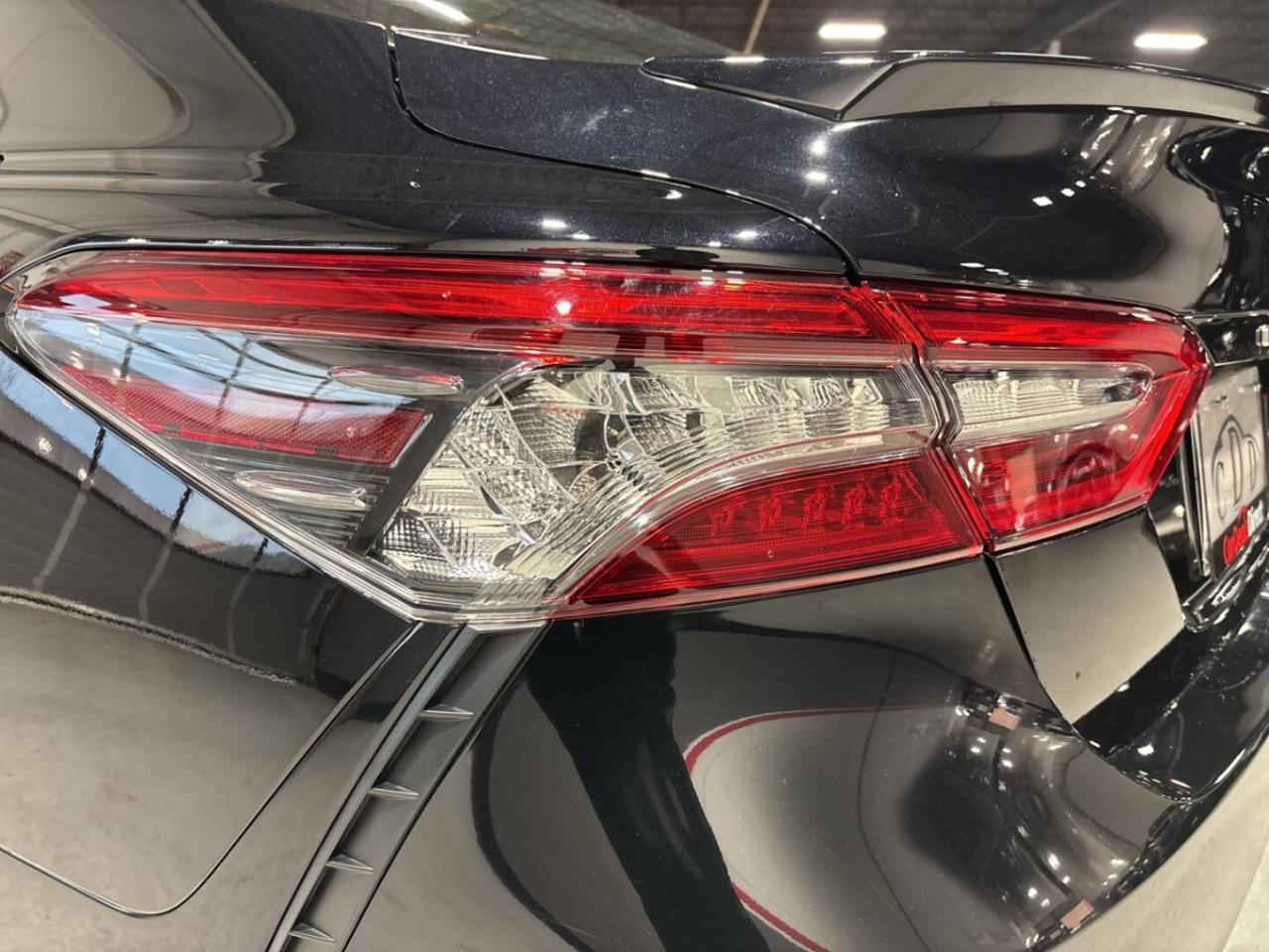 2023 Toyota Camry Hybrid XSE / Leather / NAVI / Sunroof / Drive Assi Photo