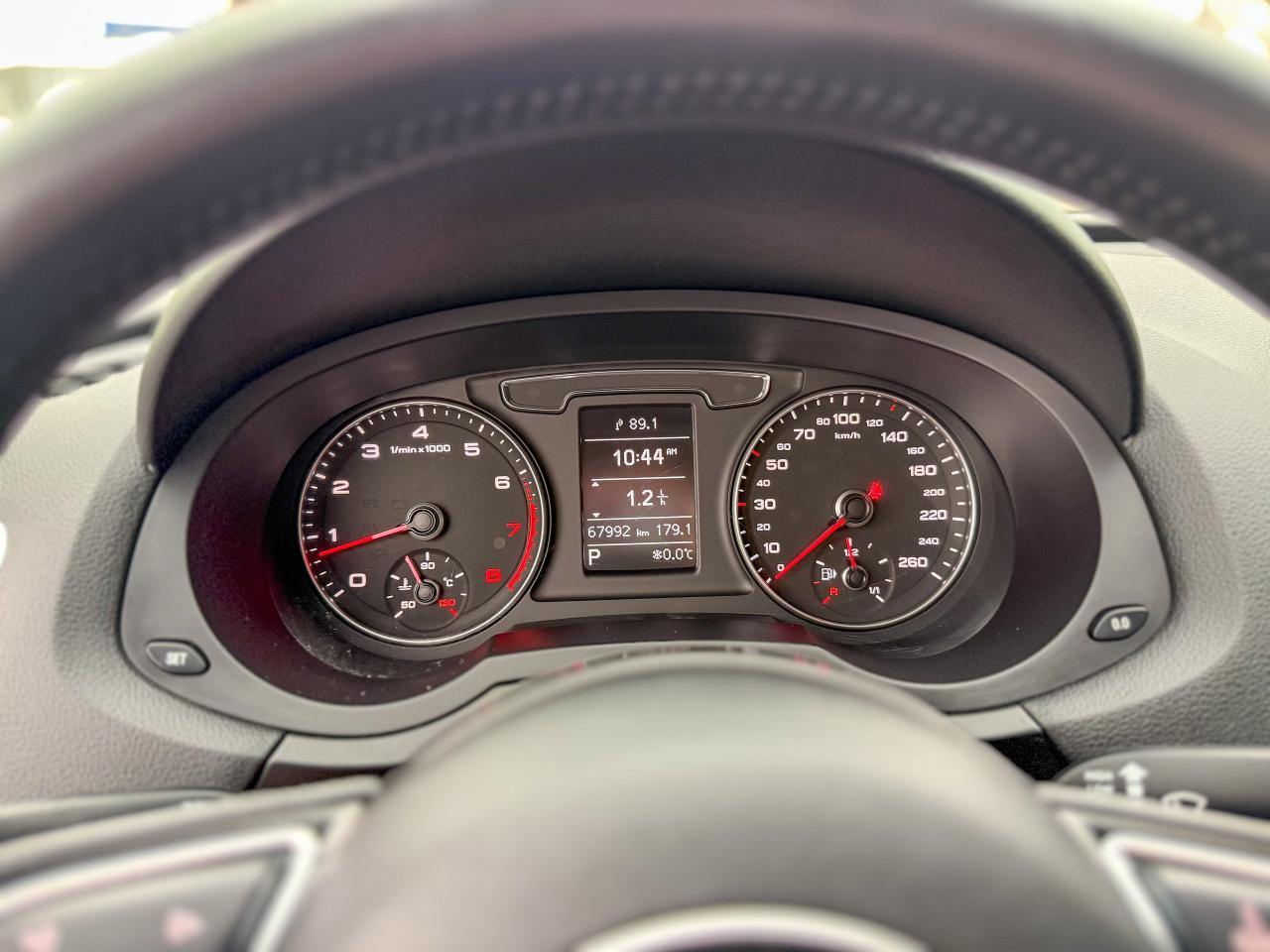 2016 Audi Q3 Technik/S-LINE/QUATTRO/LOW KM/BSM/CAMERA/PANO ... Photo