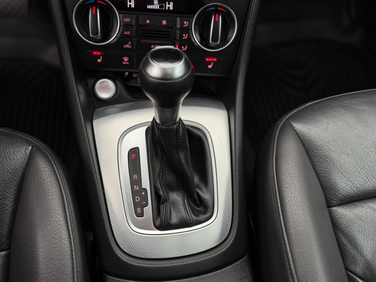 2016 Audi Q3 Technik/S-LINE/QUATTRO/LOW KM/BSM/CAMERA/PANO ... Photo