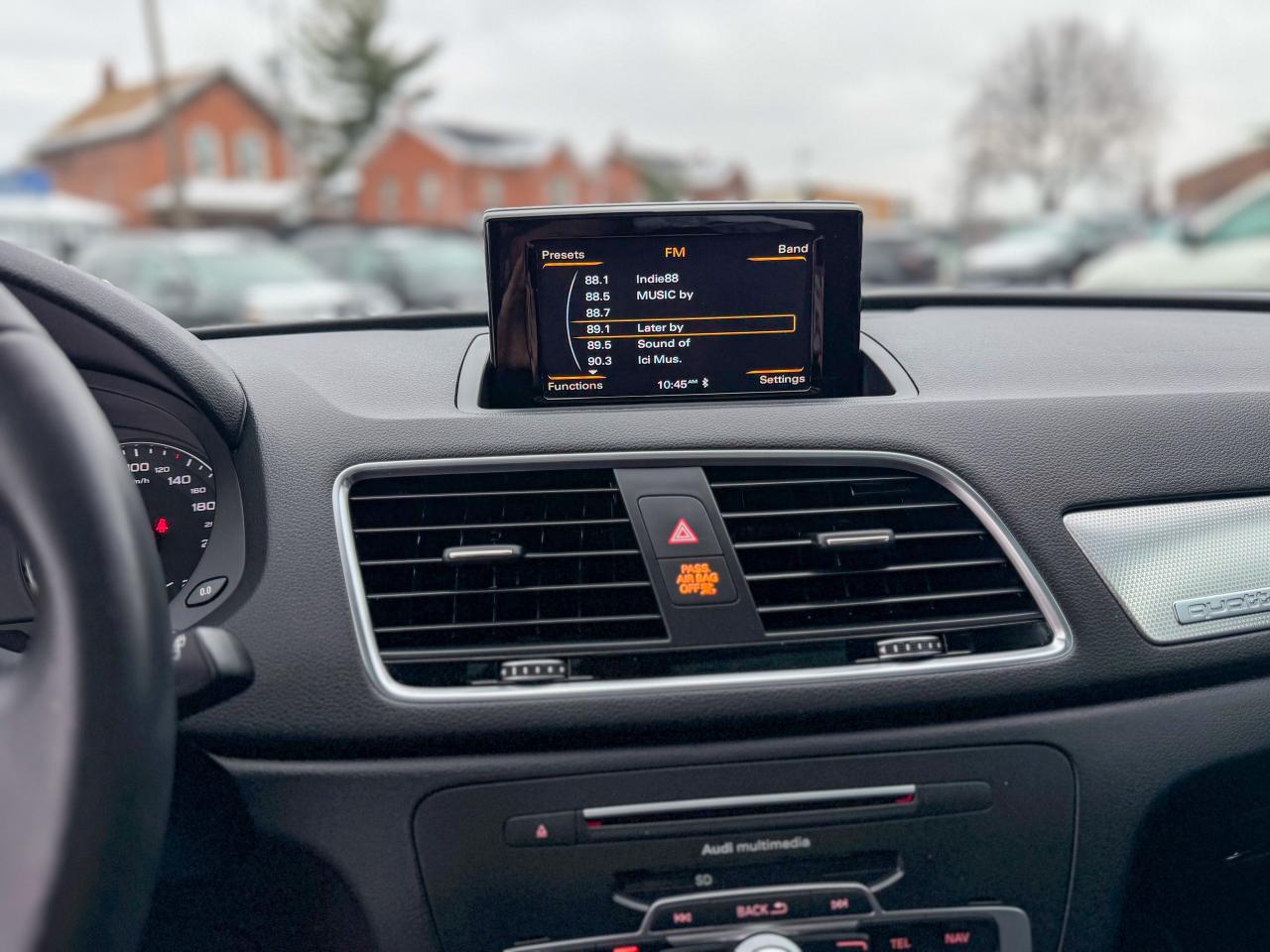 2016 Audi Q3 Technik/S-LINE/QUATTRO/LOW KM/BSM/CAMERA/PANO ... Photo