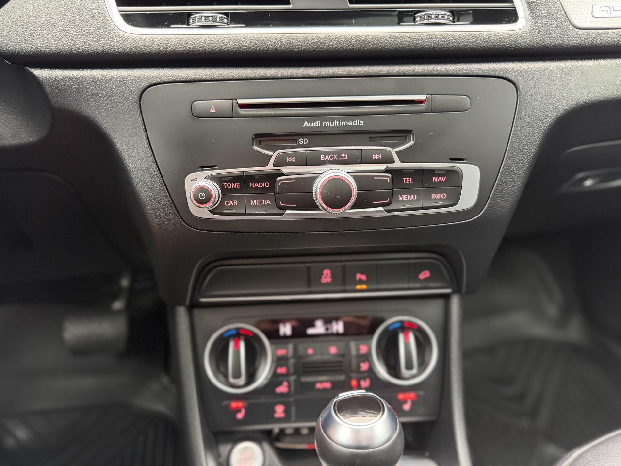 2016 Audi Q3 Technik/S-LINE/QUATTRO/LOW KM/BSM/CAMERA/PANO ... Photo