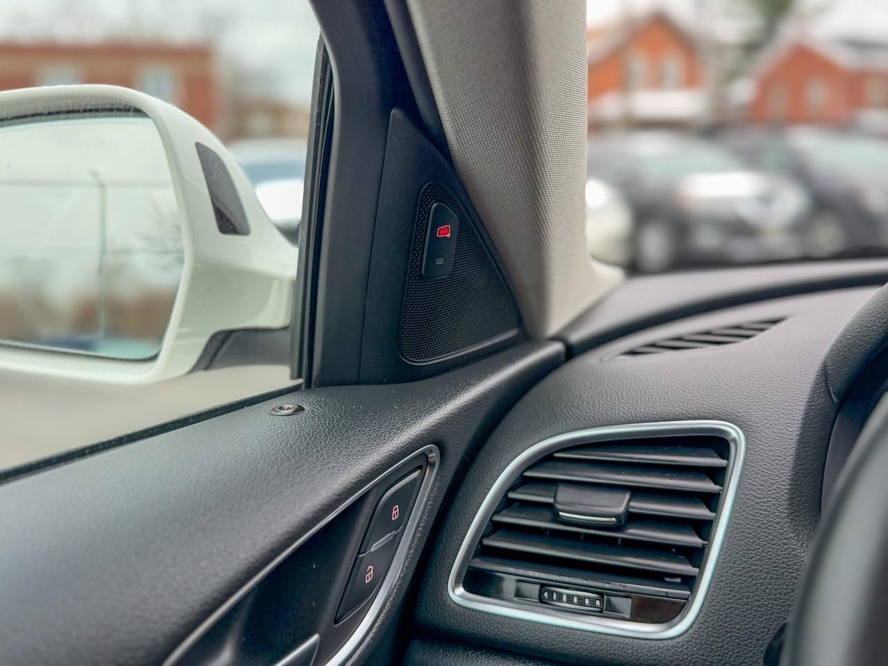 2016 Audi Q3 Technik/S-LINE/QUATTRO/LOW KM/BSM/CAMERA/PANO ... Photo