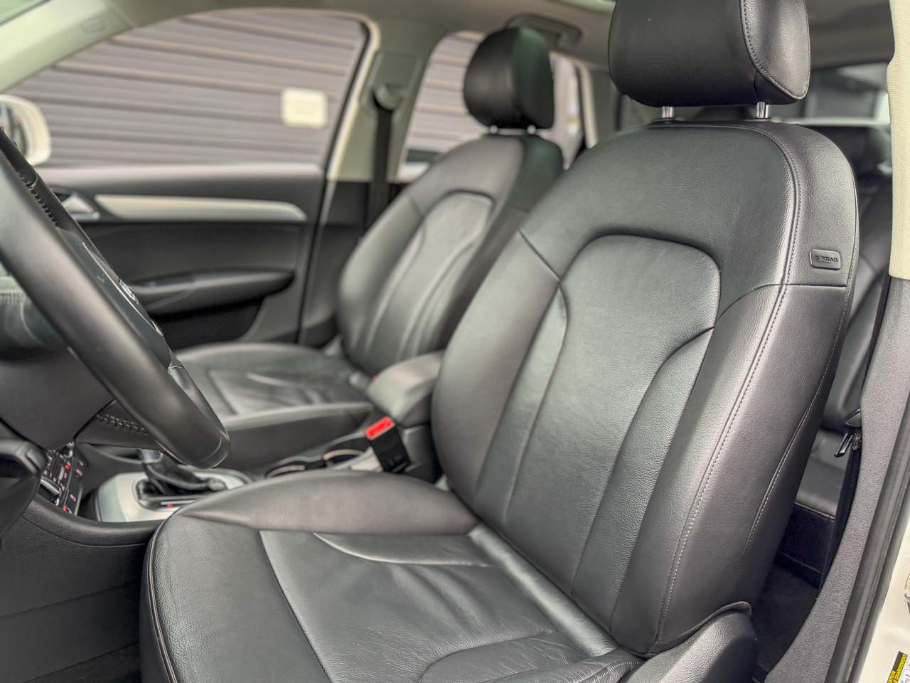 2016 Audi Q3 Technik/S-LINE/QUATTRO/LOW KM/BSM/CAMERA/PANO ... Photo