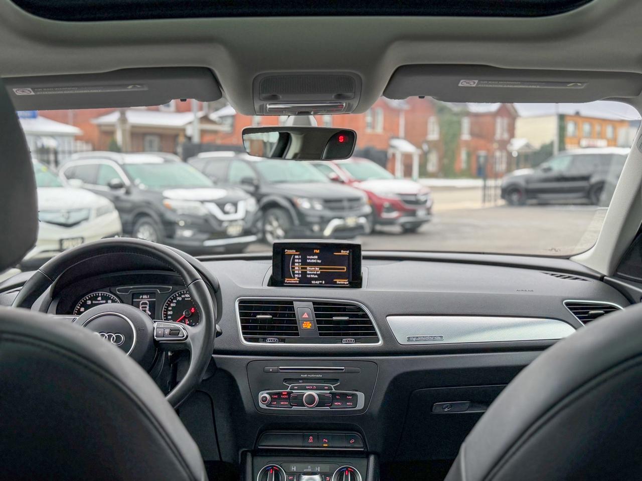 2016 Audi Q3 Technik/S-LINE/QUATTRO/LOW KM/BSM/CAMERA/PANO ... Photo