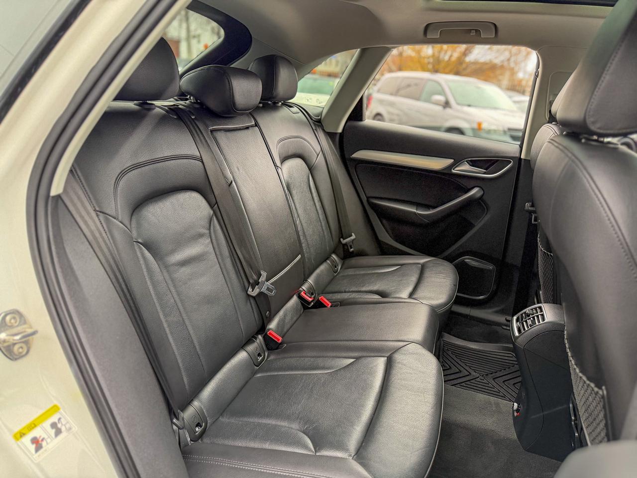 2016 Audi Q3 Technik/S-LINE/QUATTRO/LOW KM/BSM/CAMERA/PANO ... Photo