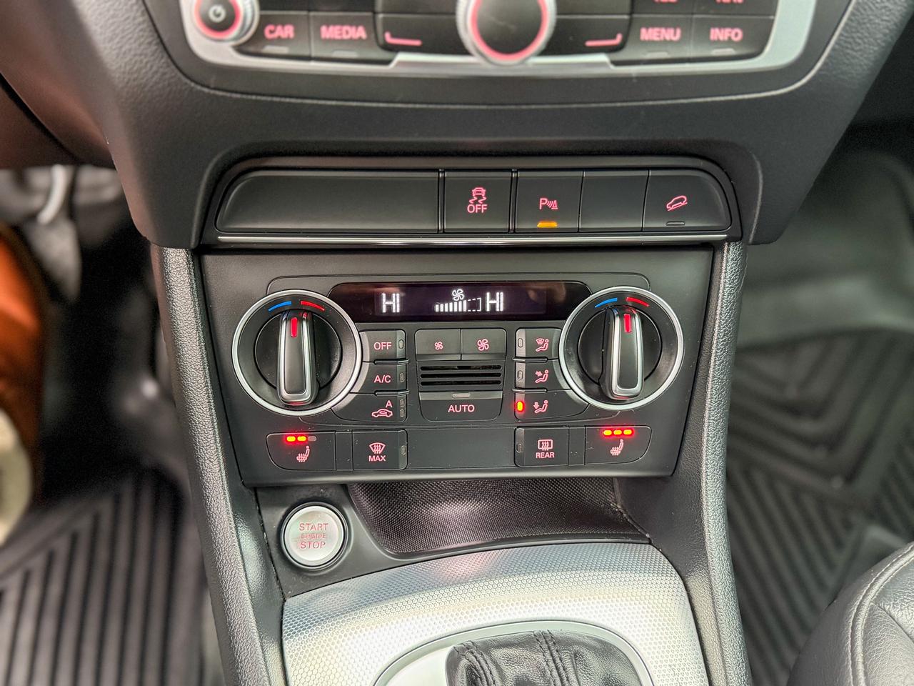 2016 Audi Q3 Technik/S-LINE/QUATTRO/LOW KM/BSM/CAMERA/PANO ... Photo