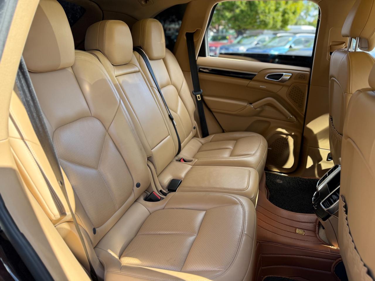 2015 Porsche Cayenne S/AWD/NAVI/PANO/CAMERA/LOW KM/PARK ASSIST/BOSE Photo