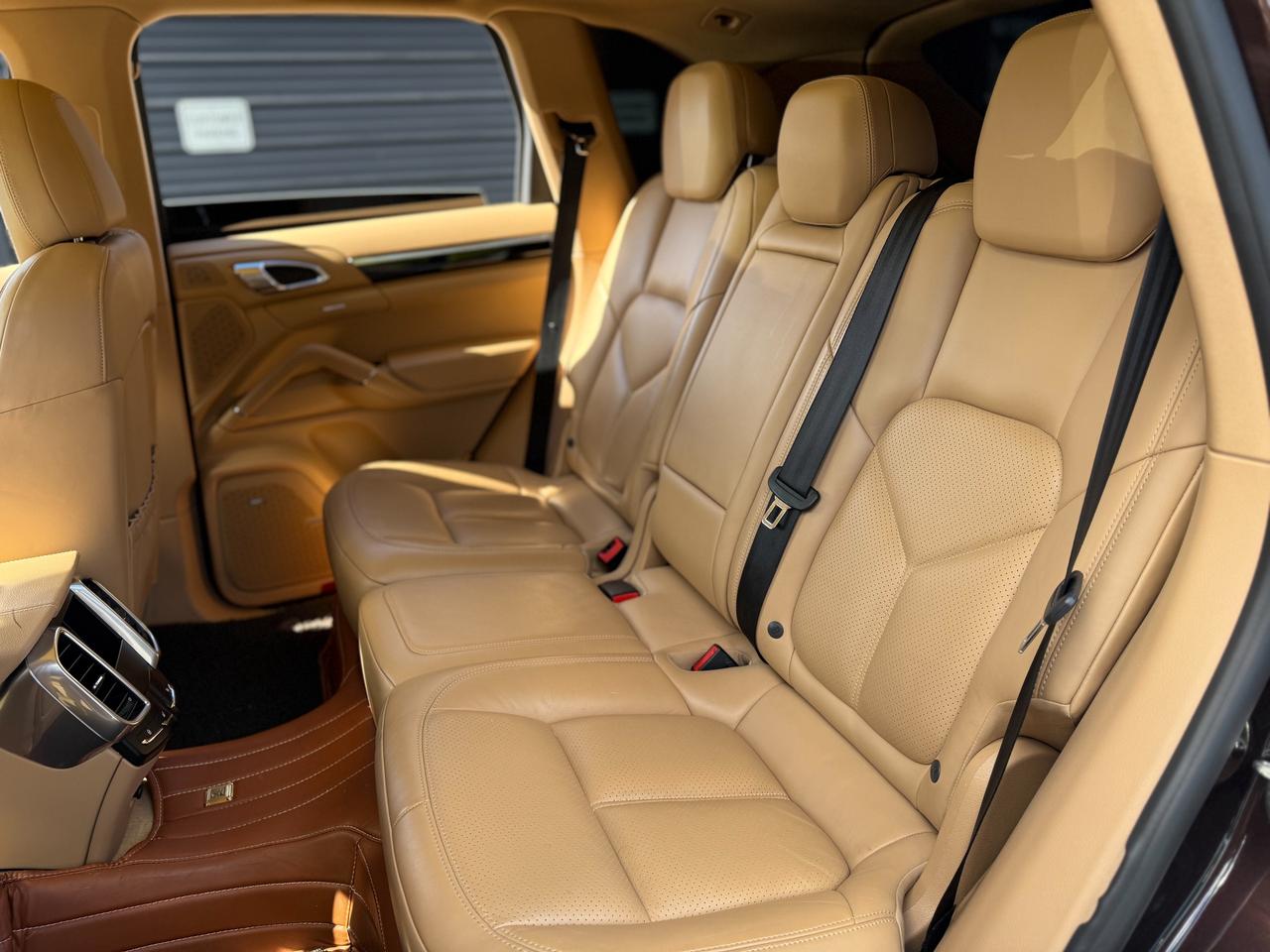 2015 Porsche Cayenne S/AWD/NAVI/PANO/CAMERA/LOW KM/PARK ASSIST/BOSE Photo