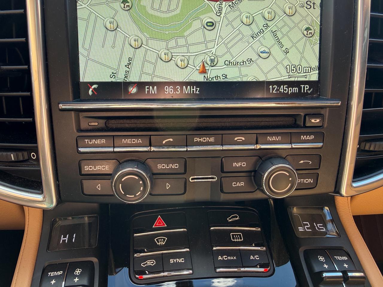 2015 Porsche Cayenne S/AWD/NAVI/PANO/CAMERA/LOW KM/PARK ASSIST/BOSE Photo