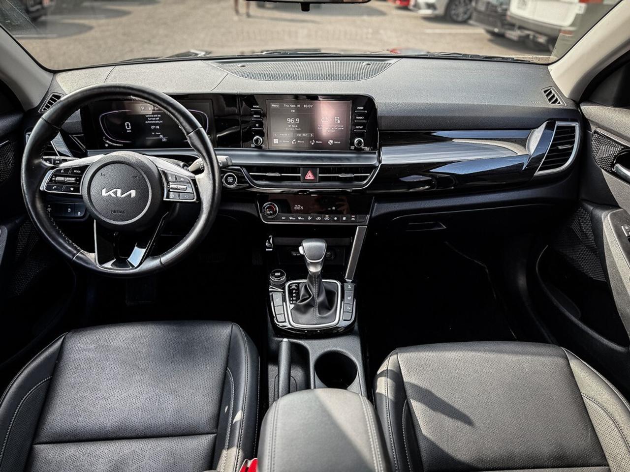 2024 Kia Seltos EX   CARPLAY   LANE KEEP   REMOTE START   HEATED S Photo