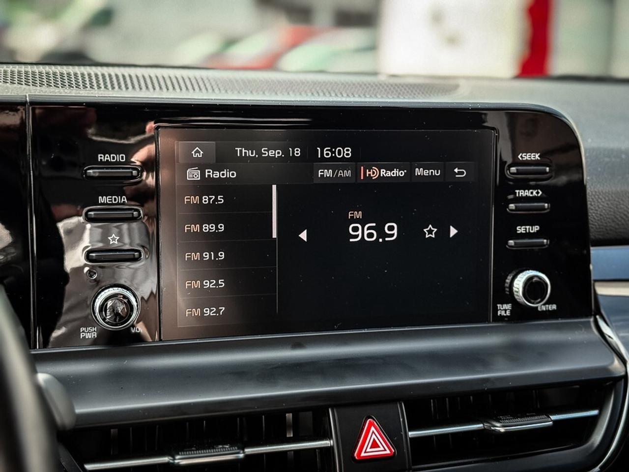 2024 Kia Seltos EX   CARPLAY   LANE KEEP   REMOTE START   HEATED S Photo